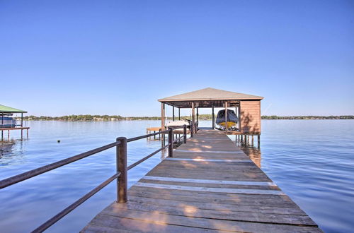 Photo 14 - Malakoff Home w/ Deck & Fire Pit: Cedar Creek Lake