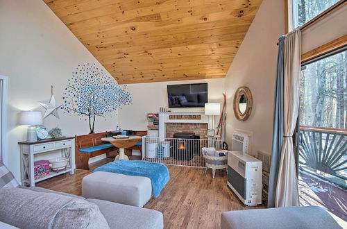 Photo 12 - Pet-friendly Gilford Home by Gunstock Ski Mountain