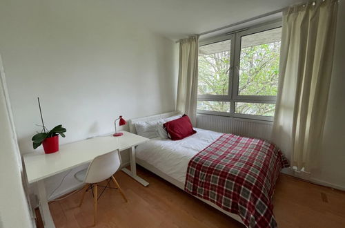 Photo 3 - Calm & Central 2BD Flat - Marylebone