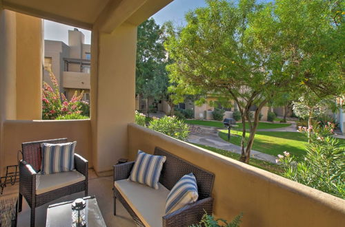 Photo 10 - Chic Scottsdale Condo: Private Patio & Shared Pool