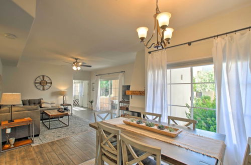 Foto 1 - Chic Scottsdale Condo: Private Patio & Shared Pool