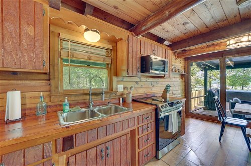 Foto 35 - Modern Fairland Log Cabin w/ Lake Access