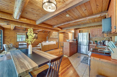 Foto 16 - Modern Fairland Log Cabin w/ Lake Access