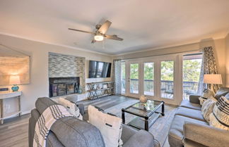 Photo 1 - Fantastic Hot Springs Condo: Hot Tub Access