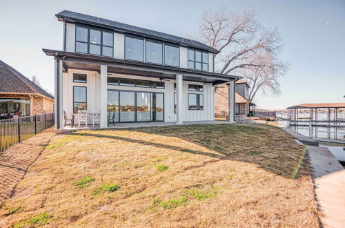 Foto 7 - Lakefront Granbury Retreat w/ Patio & Fire Pit