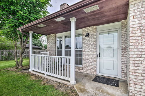 Photo 16 - Relaxing Townhome, 4 Mi to Mizzou University