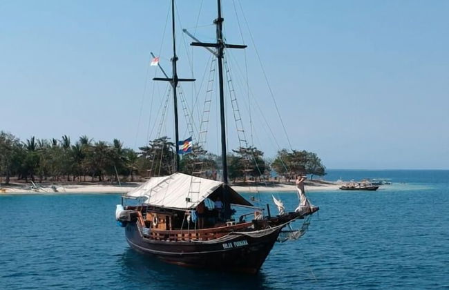 Komodo Pirate Boat - Phinisi Liveaboard - Foto 47