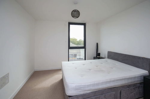 Photo 2 - Brand new modern flat in Bermondsey