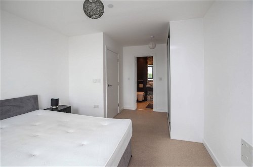 Foto 13 - Brand new modern flat in Bermondsey