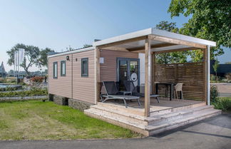 Photo 1 - Cozy Chalet with Dishwasher near Lake