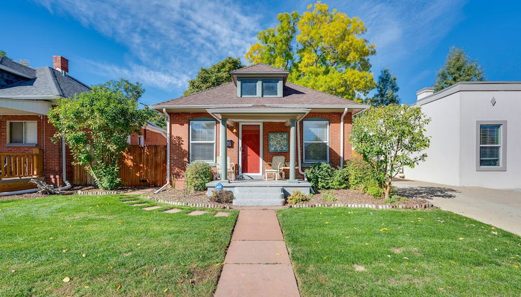 Foto 1 - Bright Denver Bungalow w/ Backyard & Patio