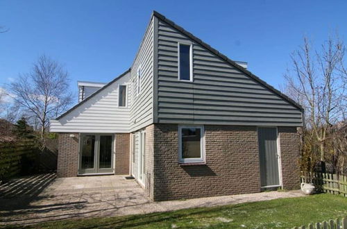 Photo 13 - Spacious Holiday Home With Roofterrace