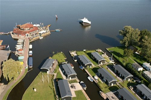 Photo 26 - Holiday Home With Terrace in Giethoorn