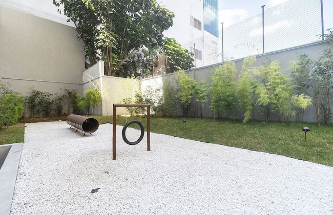 Apartamento moderno com piscina e AC - Foto 32