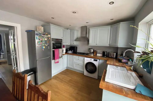 Photo 4 - Spacious & Central 2BD House - Brighton