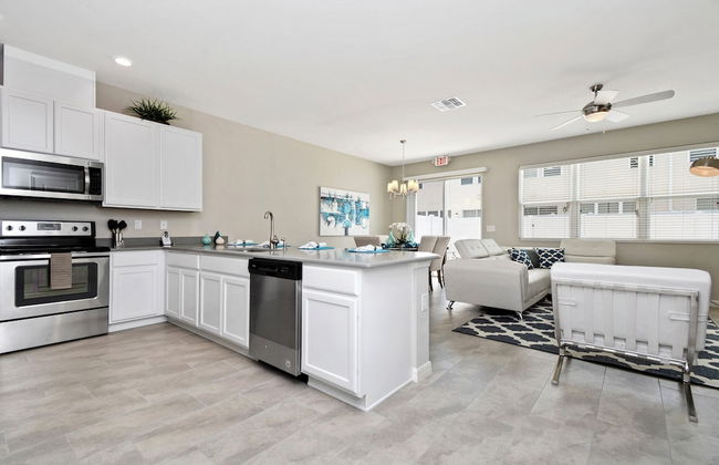 Stunning 4 Bd w Gameroom Close to Disney 5110 - Foto 2