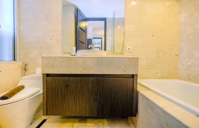 Comfort Stay 2Br At Masterpiece Apartment - Photo 21