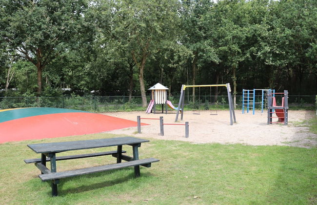 Chalet in Netherlands With Pool & Playground - Foto 25