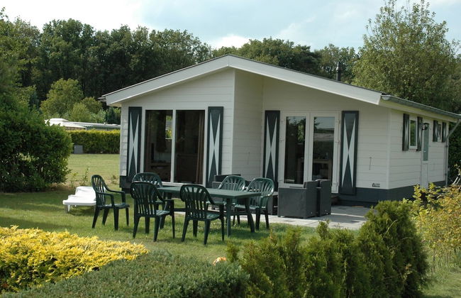 Chalet in Netherlands With Pool & Playground - Foto 28