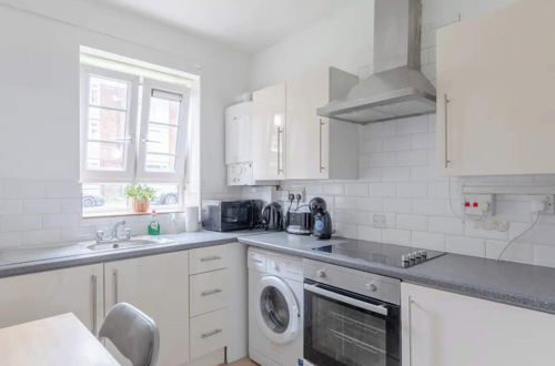 Photo 7 - Central & Spacious 1BD - Camden Town