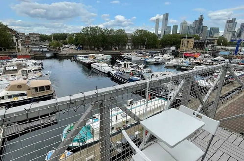 Photo 14 - 2BD Flat With Views of Canary Wharf - Rotherhithe