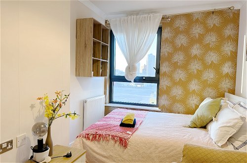 Photo 5 - Canary Wharf two Bedroom Apartment
