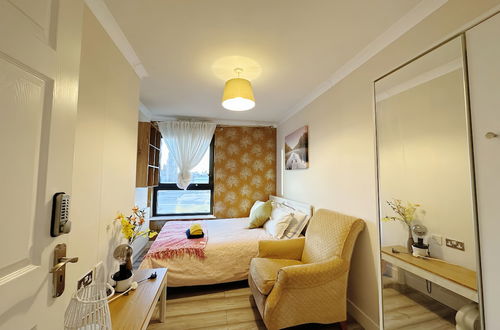 Photo 4 - Canary Wharf two Bedroom Apartment