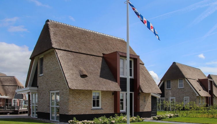 Foto 1 - Luxury Villa With a Sauna, at the Tjeukemeer