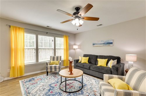 Photo 25 - Charming North Charleston Townhome - Pets Welcome