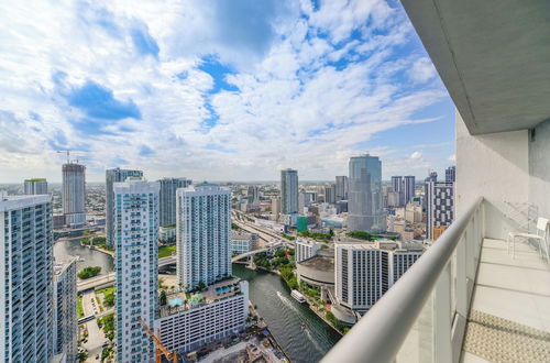 Photo 17 - Luxury 45th Floor Condo Icon Brickell