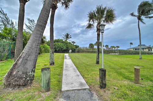 Photo 10 - Cozy Jensen Beach Home: Pool Access, Walk to Beach