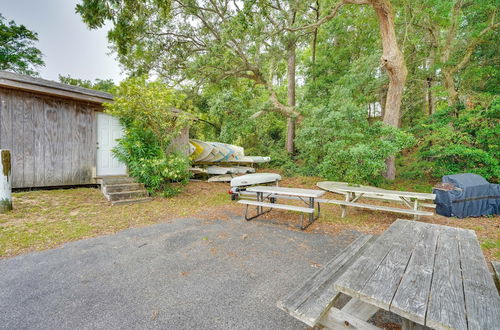 Foto 13 - Waterfront Outer Banks Home w/ Beach Access