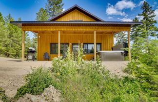 Foto 2 - Beautiful Lakeside Cabin w/ Mountain View, Hot Tub