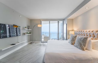 Photo 3 - Oceanfront Luxury Condo, Hollywood