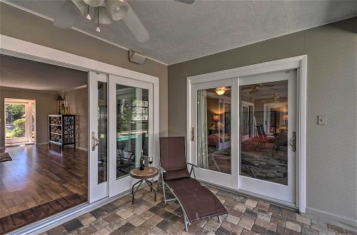 Foto 18 - Canal-front Siesta Key Home: Heated Pool & Privacy