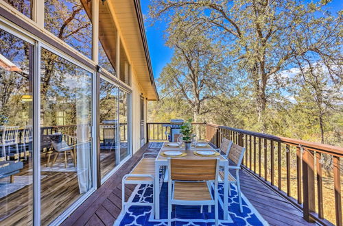 Photo 15 - Lovely Oakhurst Cabin w/ Deck & Mtn Views