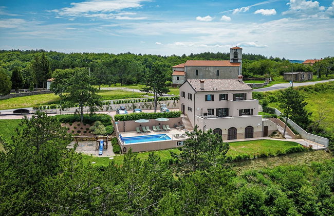 Luxury Pool Villa Gradin - Foto 1