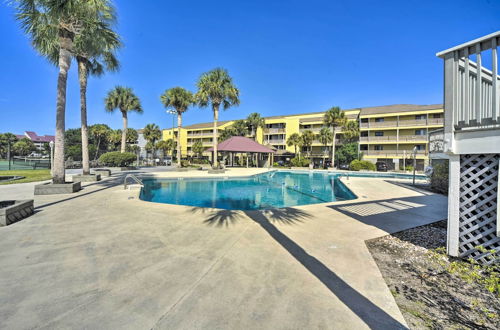 Photo 5 - Folly Beach Retreat w/ Pool Access & River Views