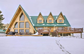 Foto 1 - A-frame Home w/ Breathtaking Views & Hot Tub