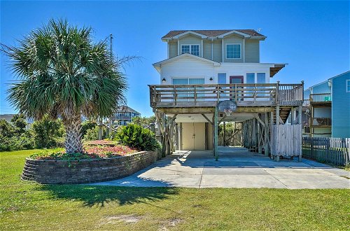 Foto 12 - Spacious North Topsail Family Home With 2 Decks