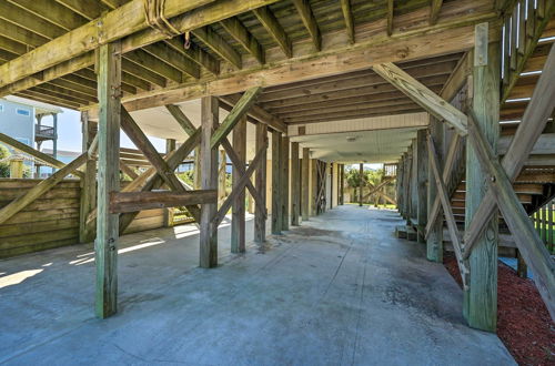 Photo 35 - Spacious North Topsail Family Home With 2 Decks