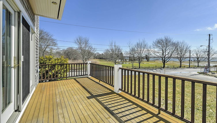 Foto 1 - Multi-level Marion House: Loft, Deck + Ocean Views