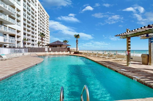 Photo 18 - Beautiful 3br/2ba Beachfront Condo,sleeps 8