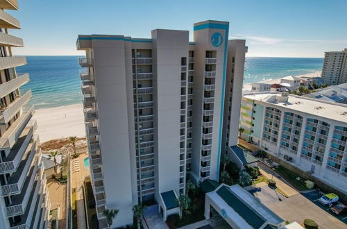 Photo 37 - Beautiful 3br/2ba Beachfront Condo,sleeps 8