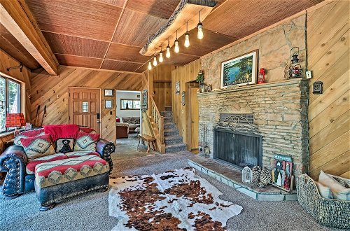 Foto 39 - Expansive Retreat w/ Deck, Game Room & Lake Views
