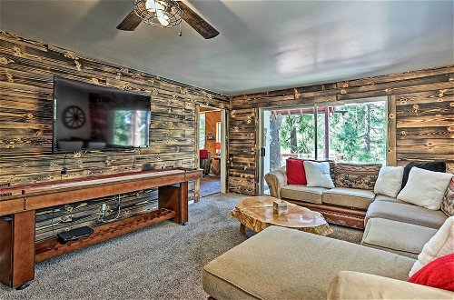 Foto 43 - Expansive Retreat w/ Deck, Game Room & Lake Views