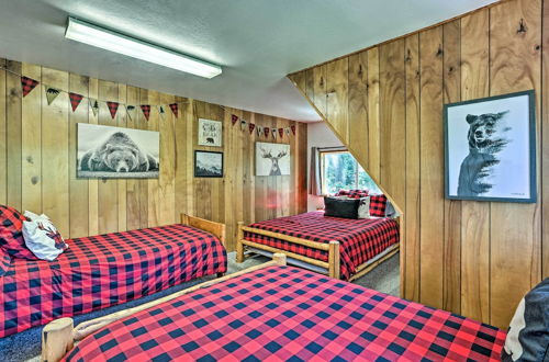 Foto 41 - Expansive Retreat w/ Deck, Game Room & Lake Views