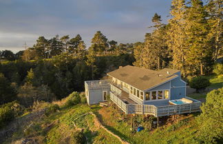 Photo 3 - 'pacific Coast House' w/ Private Hot Tub