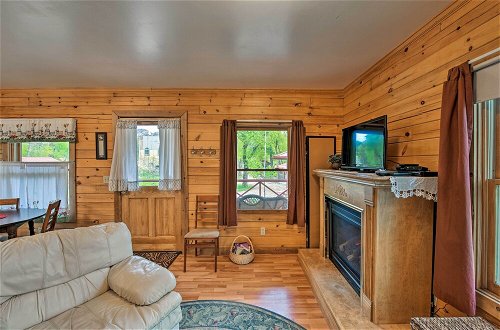 Photo 4 - Cozy Colorado Cabin w/ Deck, Grill & River Access