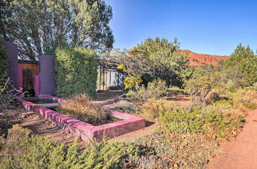 Photo 15 - 2-acre Sedona Casita w/ Fireplace + Red Rock Views